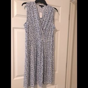 Banana Republic women’s mock wrap sleeveless dress